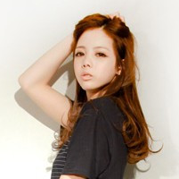 �ɰ�����Ů��