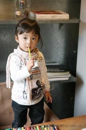 �ܳ���С˧����Ů