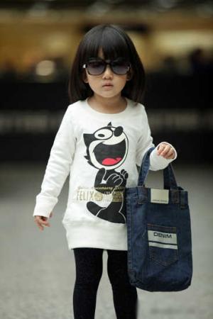 �ܳ���С˧����Ů