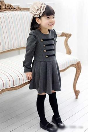 �ܳ���С˧����Ů