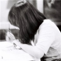 �ڰ��˸��Ƿ���Ů