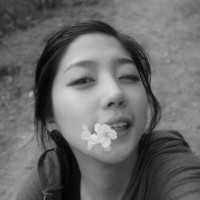 �ڰ��˸���Ů