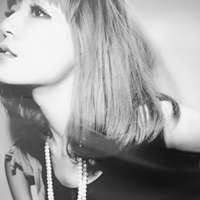 �ڰ��˸���Ů