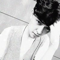 �ڰ��˸���Ů