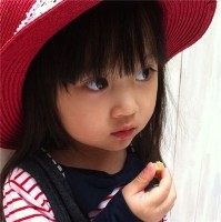 ���۾��ɰ�СŮ��