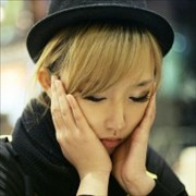 �ɰ����۾�Ů��