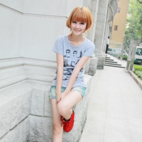 ������Ů����̬