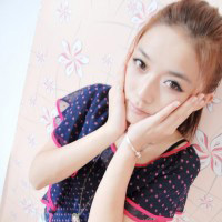 �ɰ���ƤŮ��