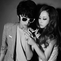 �ڰ��˸��Ƿ�����QQͷ�񣬱��˵�����һֱ���Ӻ�Զ