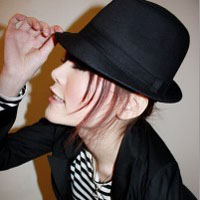 ѧ��QQ����ͷ��һ�ԶԵģ��ഺ��������������װ��