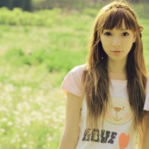 ����������ס�Ҹ���˲�䣬�����������һ��һŮ