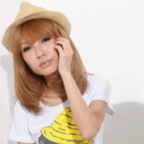 ����������ס�Ҹ���˲�䣬�����������һ��һŮ