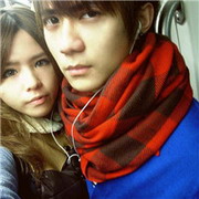 qq����������ͷ�񣬷�����һ��һŮΨ����ק