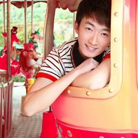 qq����ͷ��һ��һŮ������һ��һ�Ұ���Ծ���