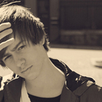 QQ�����������ͷ��ʱ�з���������ͼƬ