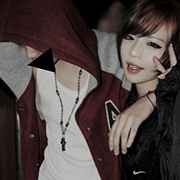 Ψ������ͷ��һ��һŮ