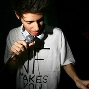 ŷ���˸���������qqͷ��_�����Ǹ���ʹ�İ̺�