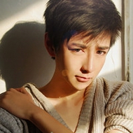 QQ����Ψ���˸�ͷ��_����ʽһ��İ��黰�����������