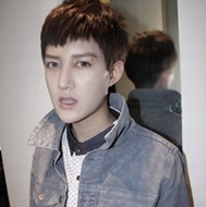 QQ����Ψ���˸�ͷ��_����ʽһ��İ��黰�����������