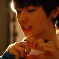 ����Ψ������ͷ�񣬳���ʱ�е���װ����˧��������