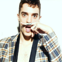 ŷ��˧������QQͷ�񣬰���ʹ�˱����ô����һ��