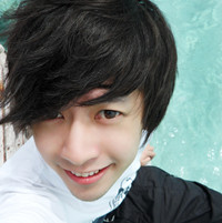 ˧���ɰ�����QQͷ�����Ǻ�ɫ��ͷ���Ե�Ƥ����ð�ѽ