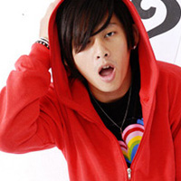 ���Ը���������QQͷ���������λ�����ʵ