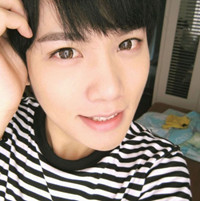 ���峬�ɰ�����ͷ��2011QQ���³�������ͼƬ