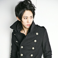 qq�����˸�ͷ��̬��������˫Ŀ������ĺ�����