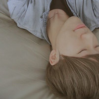 qq�����˸�ͷ��̬��������˫Ŀ������ĺ�����