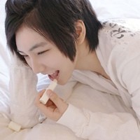 ���Ƿ���˧������QQͷ�񣬹����ǵ����Ÿ���Ż����