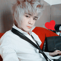 �����������������ͷ�����ǵ�˧����ֱ���ԳƵ�������