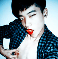 ŷ���ڰ��Ƿϳ��̵�����ͷ�񣬵��Ի�������������Ի��Լ�