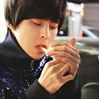 �����Ƿ��˸г���QQͷ���ҹµ��˶�þ����ĵĶ��