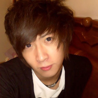 ������Ψ������ͷ�����������͸¶һ˿���������