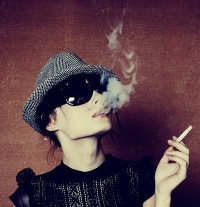 ŷ���Ƿ��˸�����ͷ�񣬷��������̴�ī������Ȧһ���ֿ�