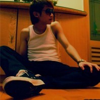 �����������QQͷ������ʱ�г����Ϳ���Щ90�����