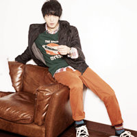 ���;ӼҺ�����ͷ���Ժ�϶��Ǹ�ģ��������