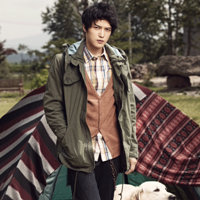 ���;ӼҺ�����ͷ���Ժ�϶��Ǹ�ģ��������