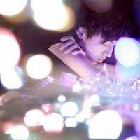 ���Ӹߴ�˧��������ͷ�񣬿�����ļ��Ϻ��а�ȫ��