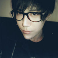 8����ÿ��Ŀɰ�����ͷ���Ҳ�ֻ��˧�����һ�����Ĭ