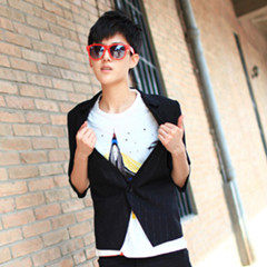 �����˸�����QQͷ��һ���˶��ԳԷ�˯��������ĺ�����