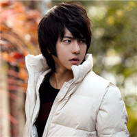 ��˧qqͷ���������������Ӧ�ÿ�һ�����һ��