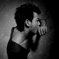 ��Ұ����˧������ͷ�񣬰���ʮ����Ը�����