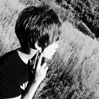 ���Ժڰ�����QQͷ�����ʺ��к����˸е�ʱ����