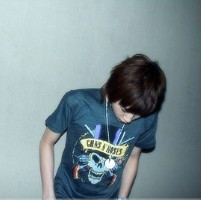 �˲����˸�����ͷ�񣬺ڰ׹¶�����������