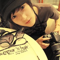 ����˧�� �˸�����ͷ����Ļ��������ƵĴ�һ������