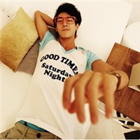 ��Ĭ�����˸� ����ͷ����������ʱ������ĬĬ��һ��������