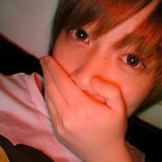 �������ɰ�����ͷ�������׾���������Ů��һ��