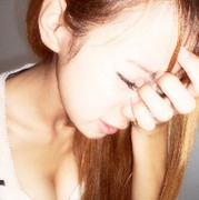 Ψ������Ů��ͷ��˫�������°ͺ�����˼��ʲô